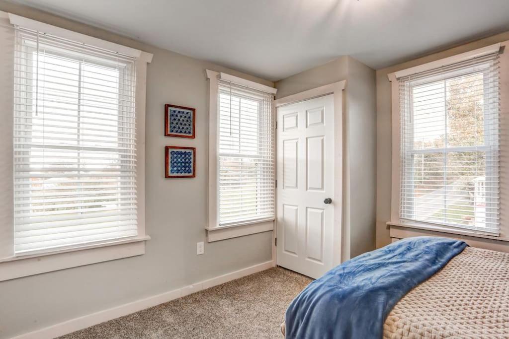 Beautiful Farmhouse Close To Lanc Hershey Etown Mount Joy Екстериор снимка